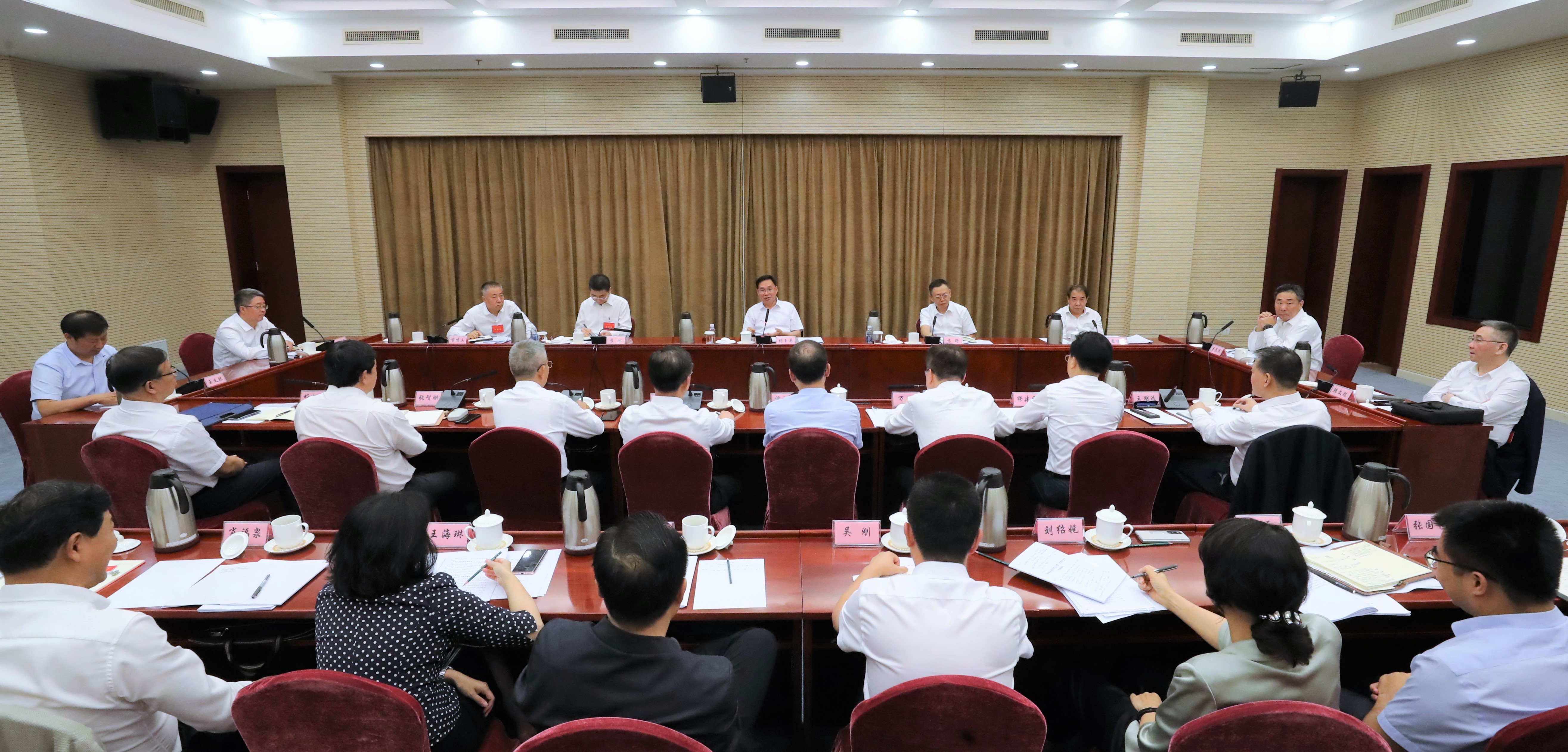 张玉卓、、、国资、、、央企、、、国资委、、、书记、、、主任、、、国企、、、企业刷新